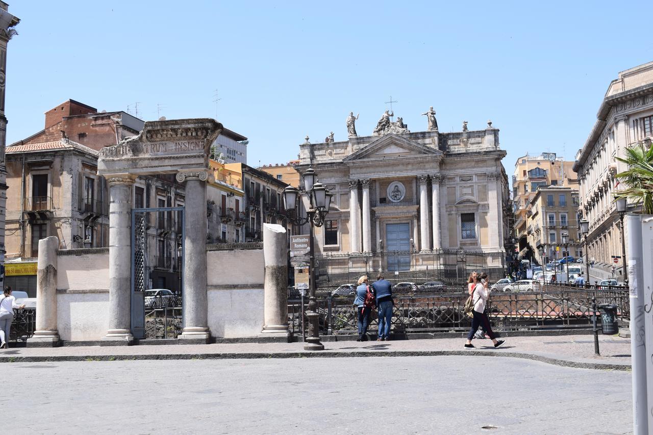 كاتانيا Il Cortiletto Di Piazza Verga المظهر الخارجي الصورة